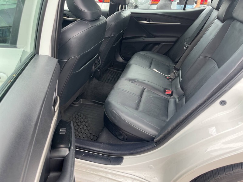 Toyota Camry Vehicle Image 08