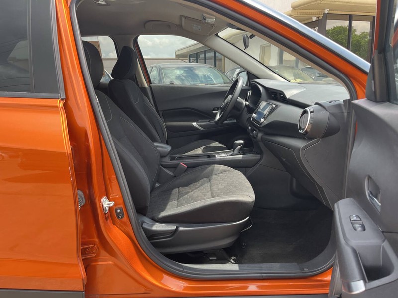 Nissan Kicks Vehicle Image 11