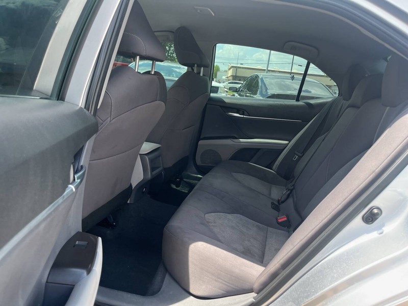 Toyota Camry Vehicle Image 08