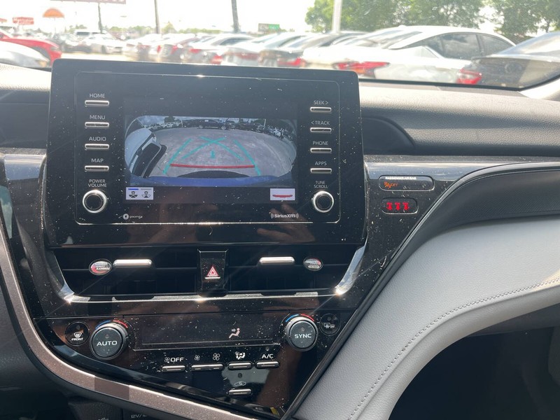 Toyota Camry Vehicle Image 11