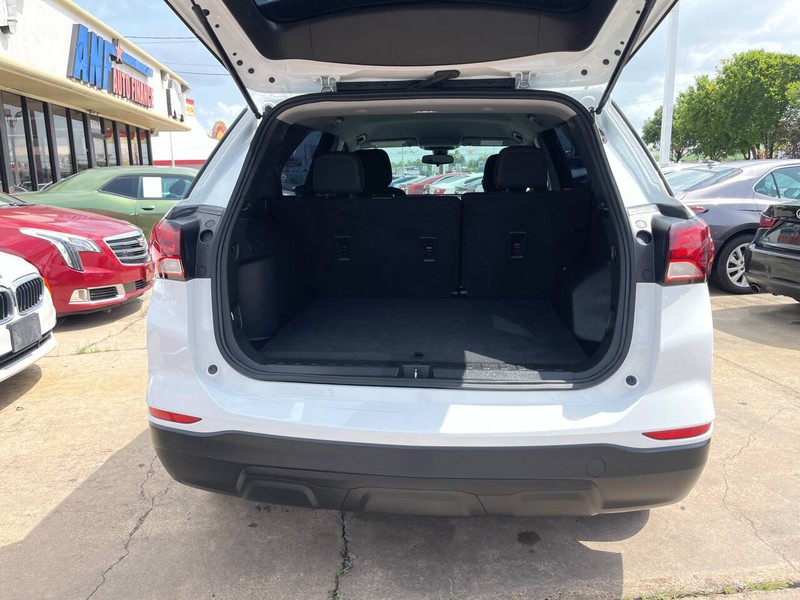 Chevrolet Equinox Vehicle Image 08