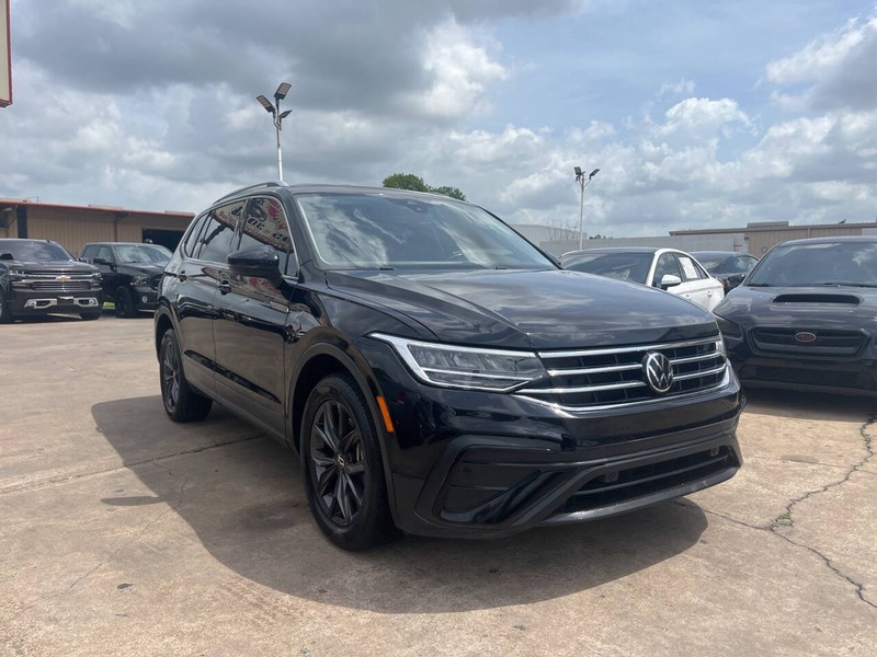 Volkswagen Tiguan Vehicle Image 06