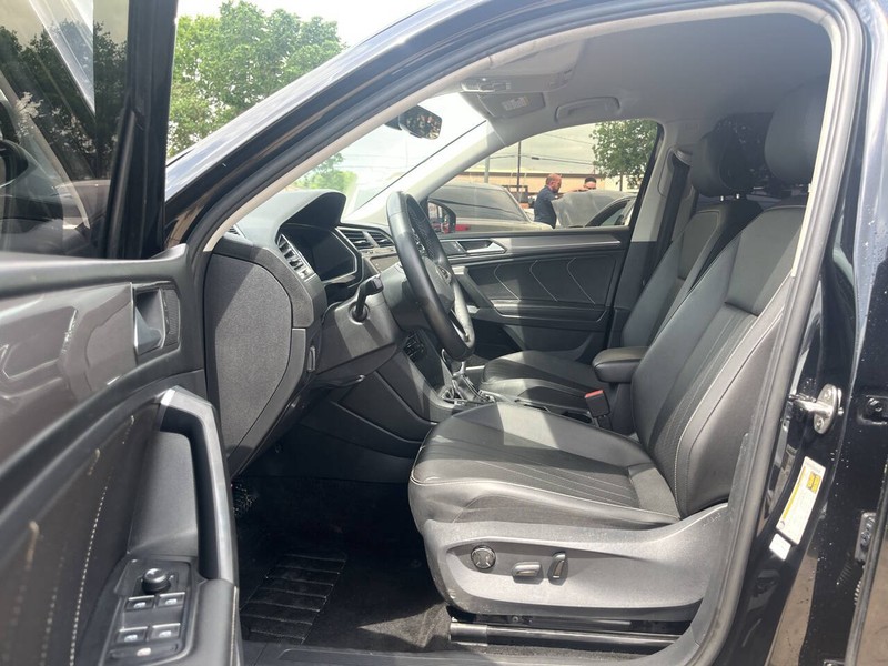 Volkswagen Tiguan Vehicle Image 07