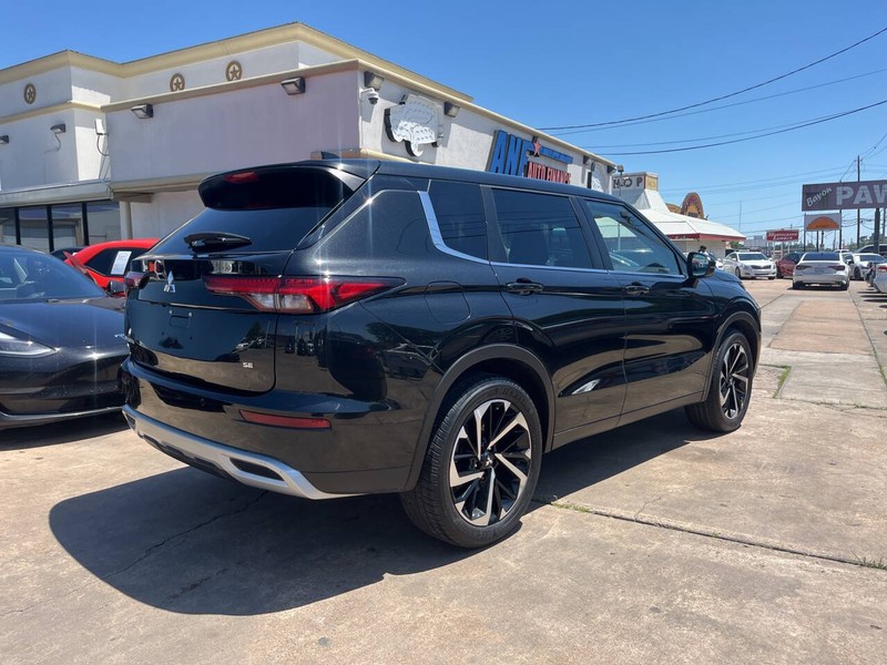 Mitsubishi Outlander Vehicle Image 05