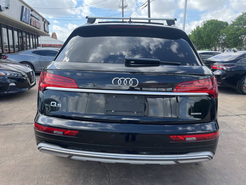 Audi Q5 Vehicle Image 04