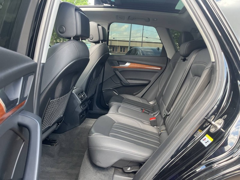 Audi Q5 Vehicle Image 07