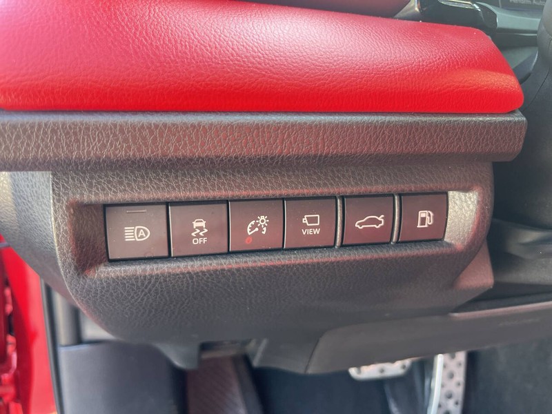 Toyota Camry Vehicle Image 10