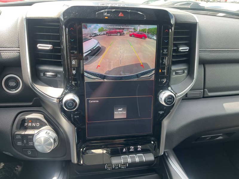 Ram 1500 Vehicle Image 12