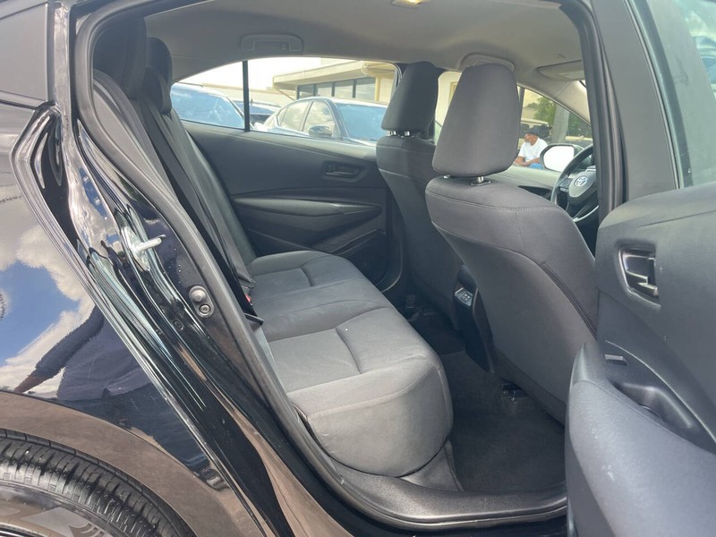 Toyota Corolla Vehicle Image 09