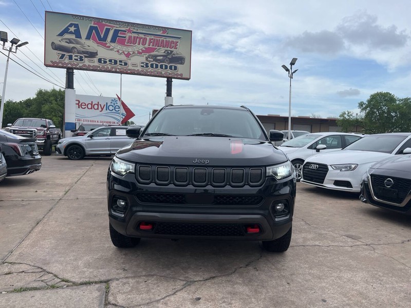 Jeep Compass Vehicle Image 02