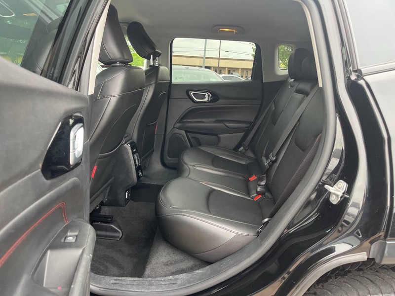 Jeep Compass Vehicle Image 08