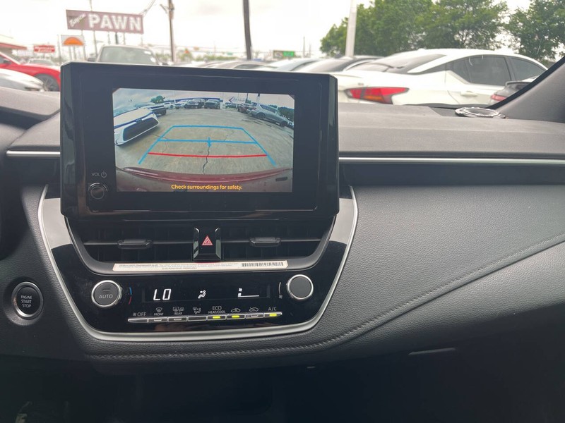 Toyota Corolla Vehicle Image 12