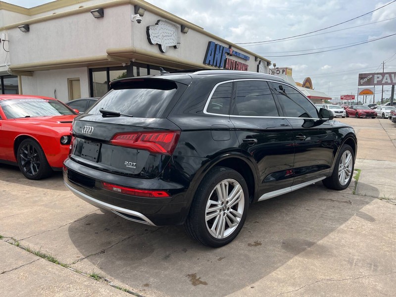Audi Q5 Vehicle Image 05