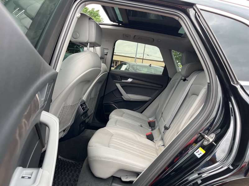 Audi Q5 Vehicle Image 08