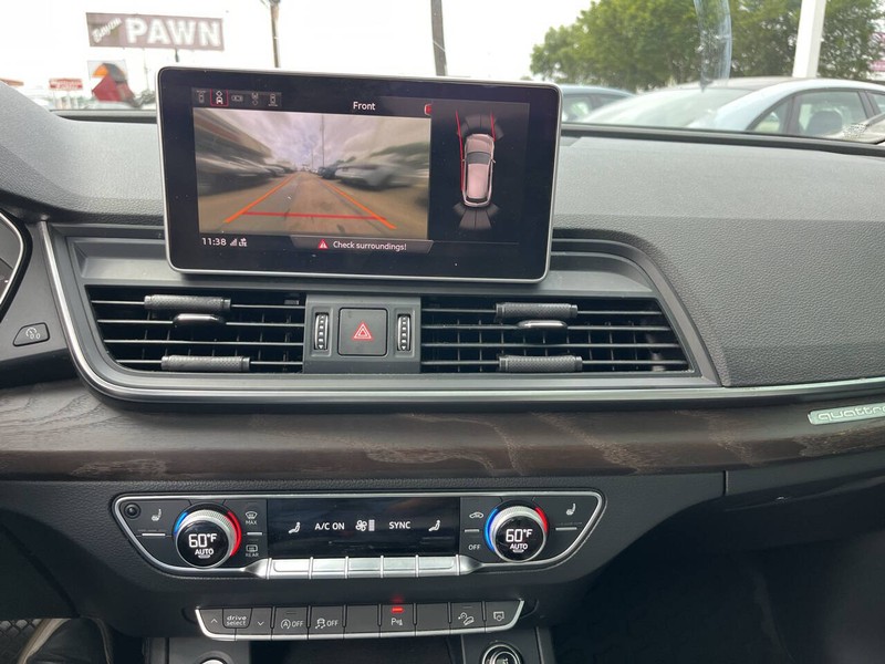 Audi Q5 Vehicle Image 12