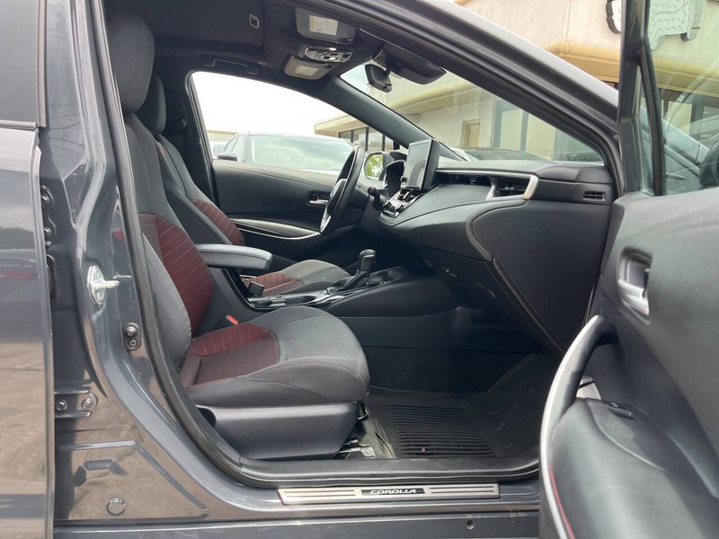 Toyota Corolla Vehicle Image 11