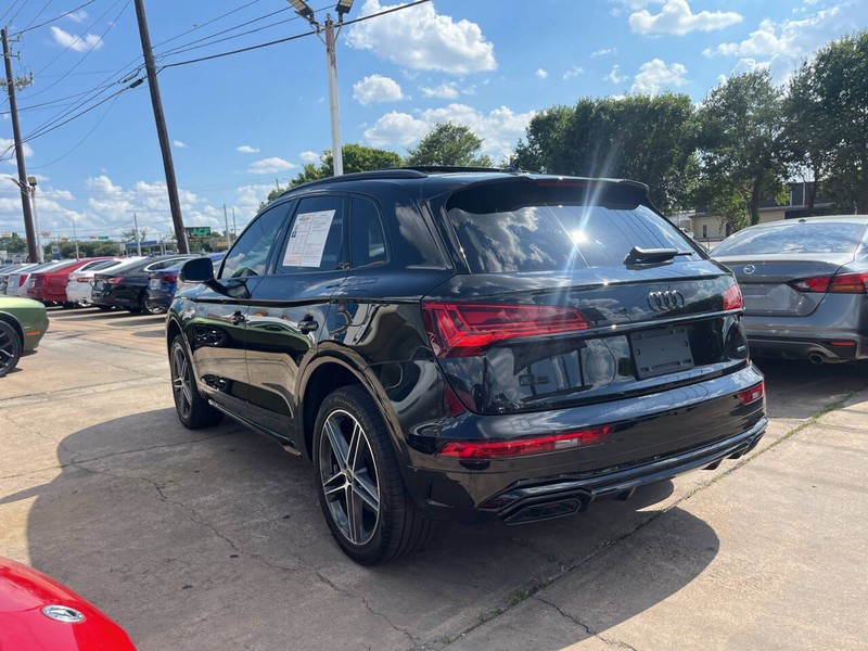 Audi Q5 Vehicle Image 03