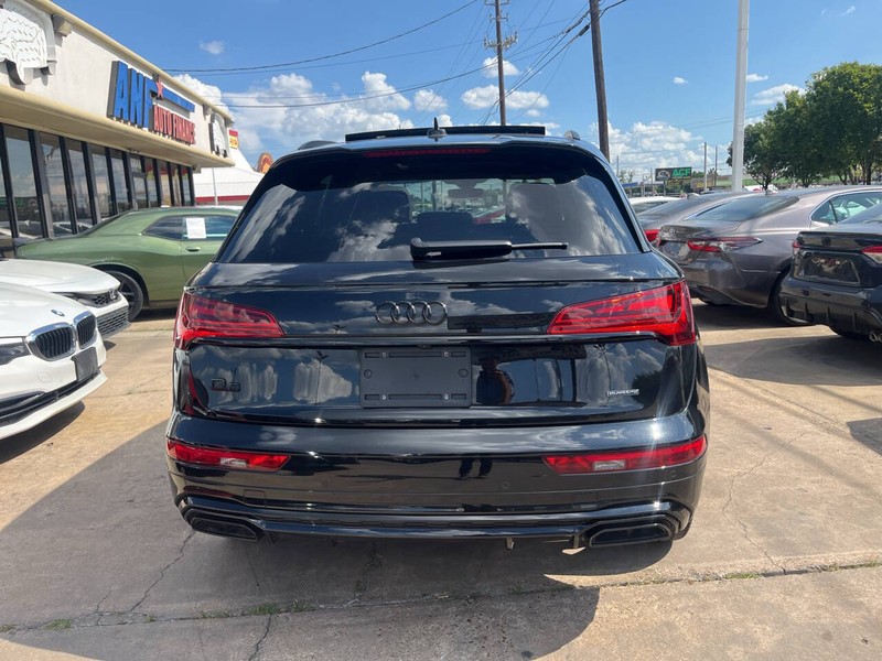 Audi Q5 Vehicle Image 04