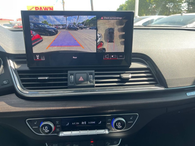 Audi Q5 Vehicle Image 12