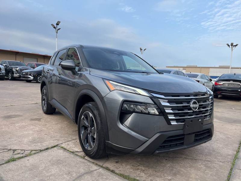 Nissan Rogue Vehicle Image 06