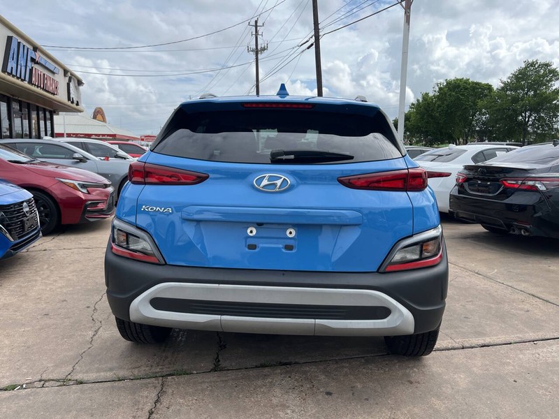 Hyundai Kona Vehicle Image 03