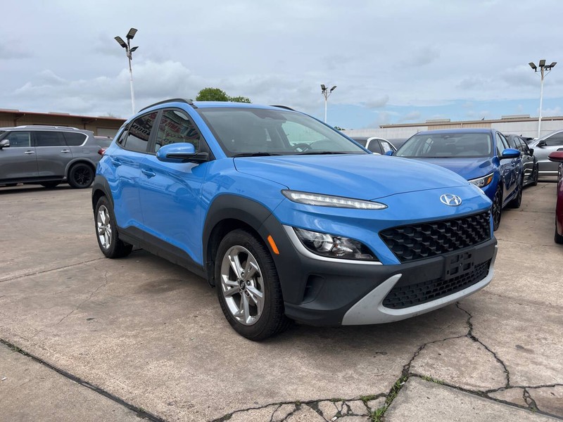 Hyundai Kona Vehicle Image 05