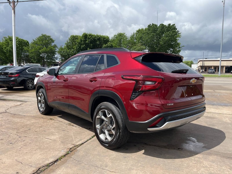 Chevrolet Trax Vehicle Image 04