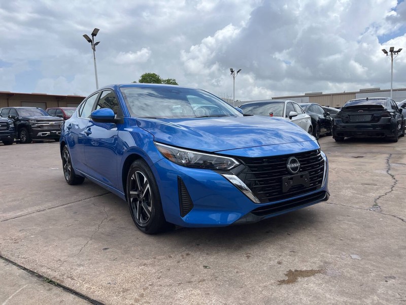 Nissan Sentra Vehicle Image 06