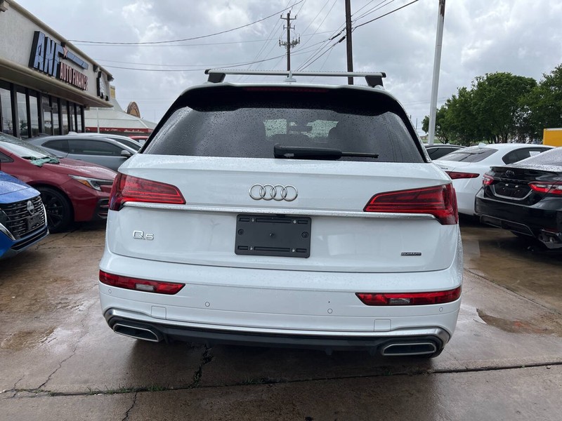 Audi Q5 Vehicle Image 04