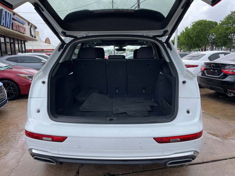 Audi Q5 Vehicle Image 09