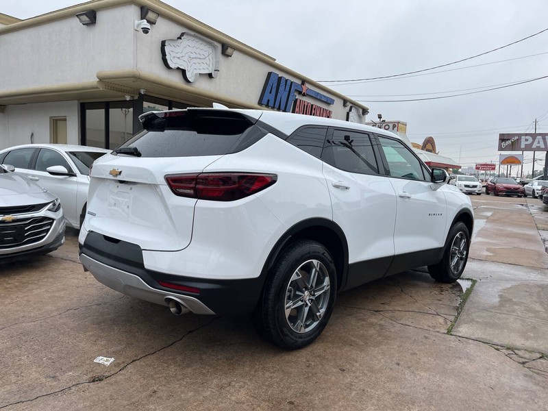 Chevrolet Blazer Vehicle Image 05