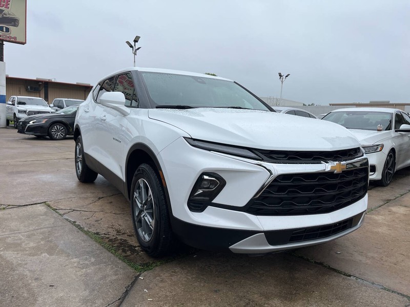 Chevrolet Blazer Vehicle Image 06