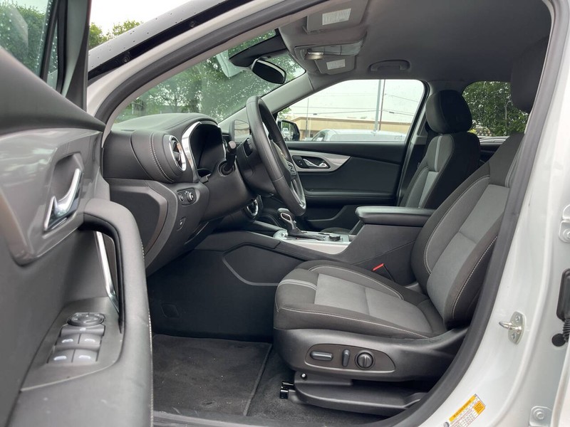 Chevrolet Blazer Vehicle Image 07