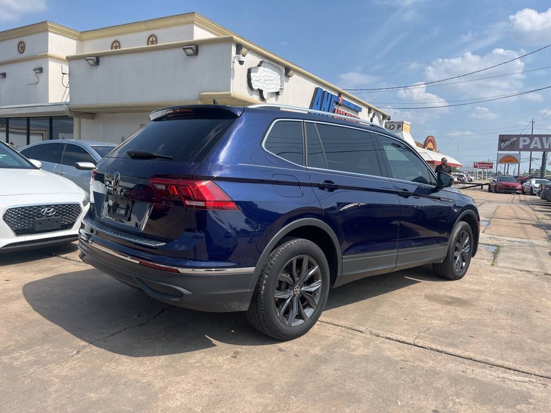 Volkswagen Tiguan Vehicle Image 05