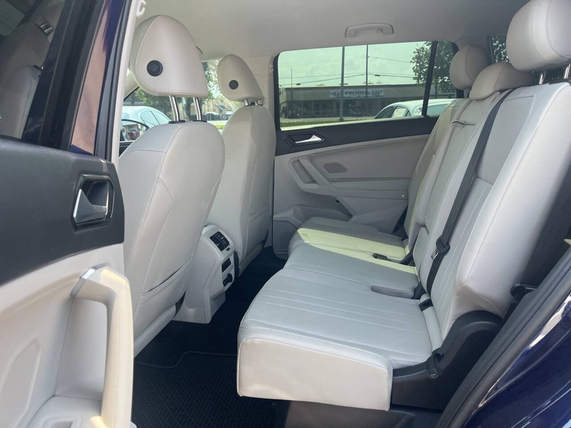 Volkswagen Tiguan Vehicle Image 08