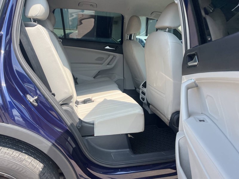 Volkswagen Tiguan Vehicle Image 11