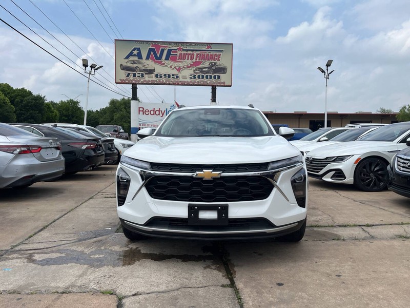 Chevrolet Trax Vehicle Image 02