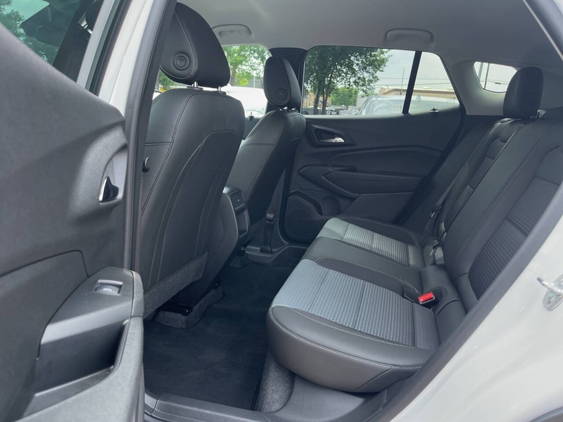 Chevrolet Trax Vehicle Image 08