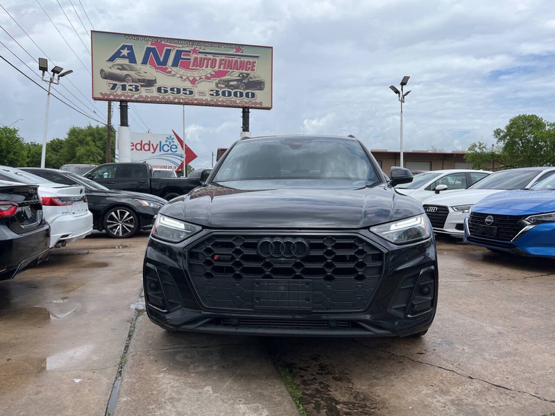 Audi SQ5 Vehicle Image 02