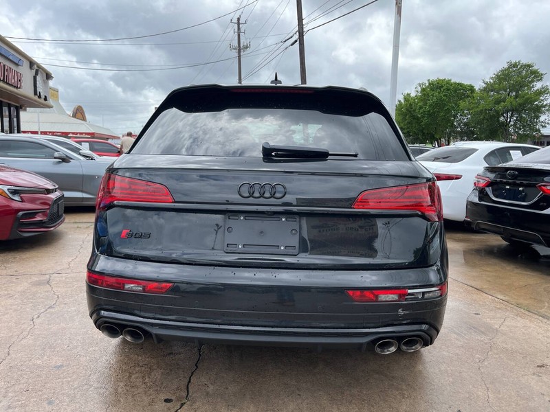 Audi SQ5 Vehicle Image 04