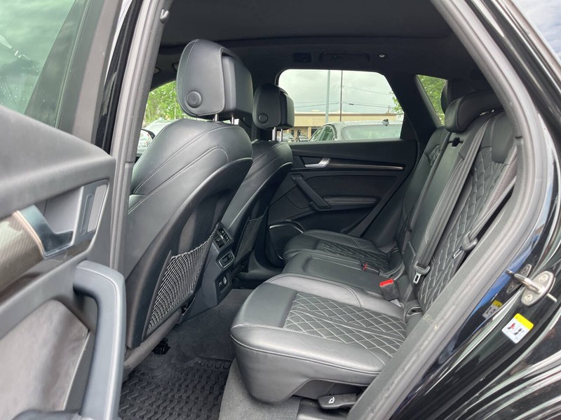 Audi SQ5 Vehicle Image 08