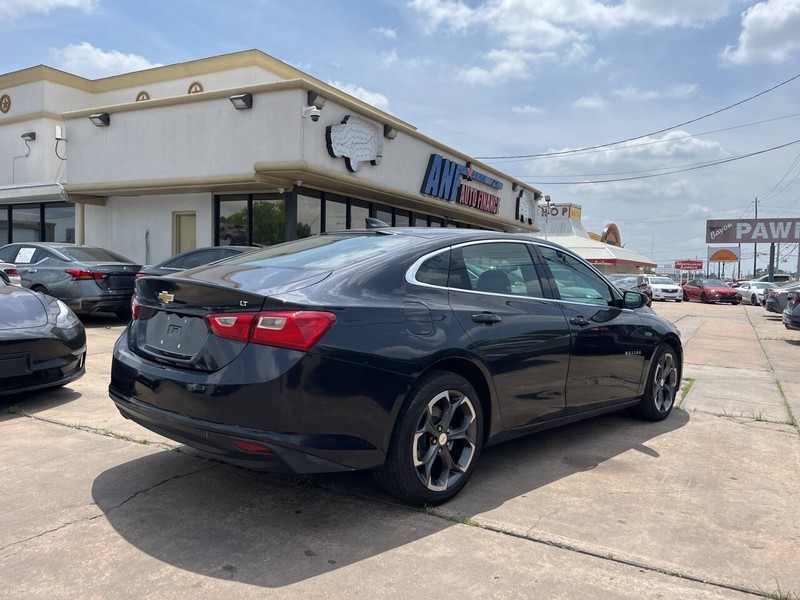Chevrolet Malibu Vehicle Image 05