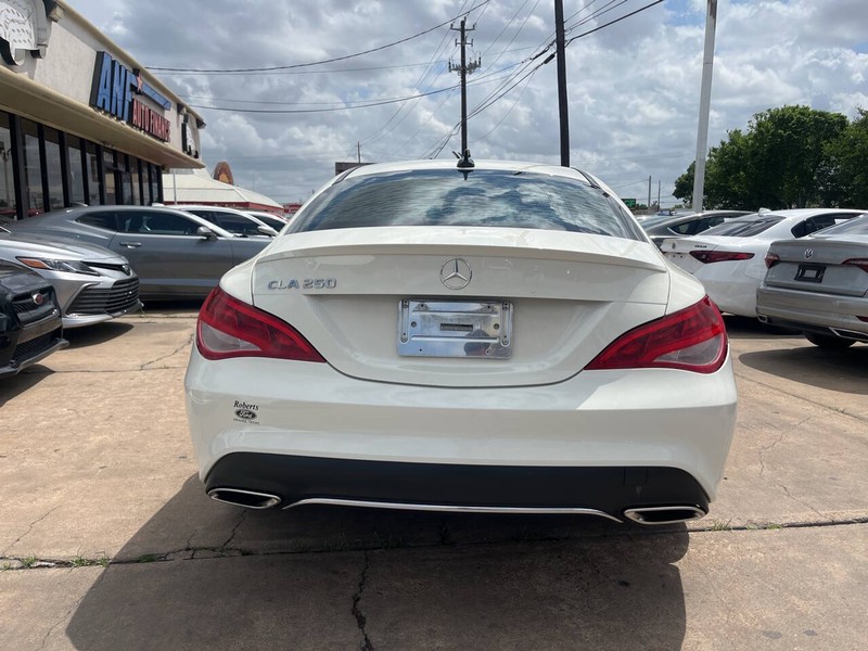 Mercedes-Benz CLA Vehicle Image 04