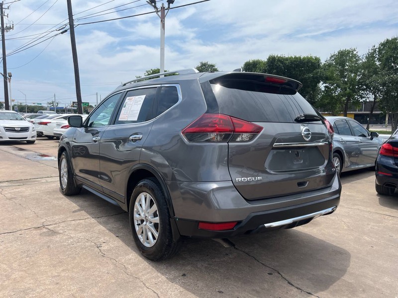 Nissan Rogue Vehicle Image 03