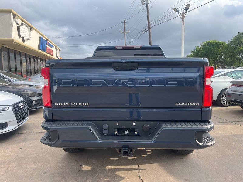 Chevrolet Silverado 1500 Vehicle Image 04