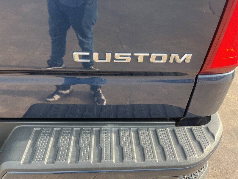 Chevrolet Silverado 1500 Vehicle Image 10