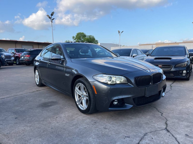 BMW 5 Series Vehicle Image 06