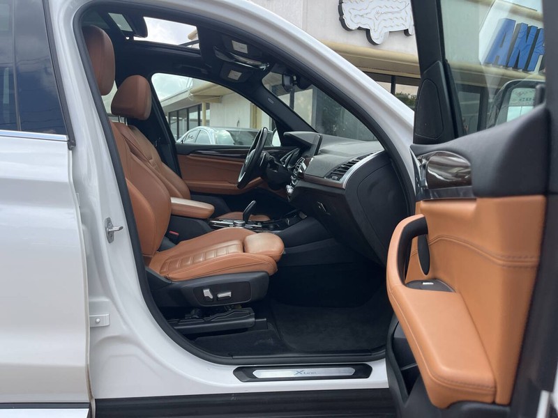 BMW X3 Vehicle Image 11