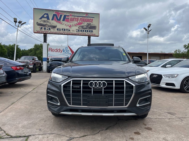 Audi Q5 Vehicle Image 02