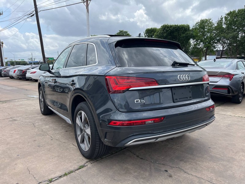 Audi Q5 Vehicle Image 03